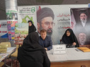 با تأکید بر محوریت جوانی جمعیت و سلامت/ برپایی میز خدمت معاونت بهداشتی دانشگاه علوم پزشکی اراک در محل مصلای بیت‌المقدس اراک