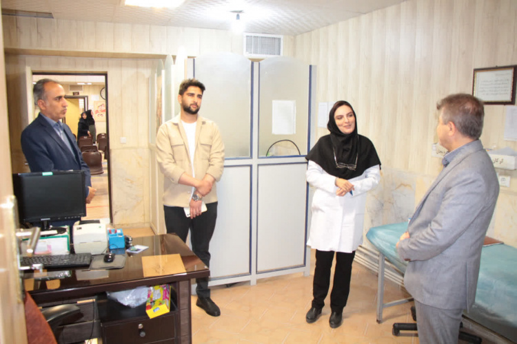 بازدید معاون بهداشت دانشگاه علوم پزشکی اراک از مراکز بهداشتی شهرستان آشتیان