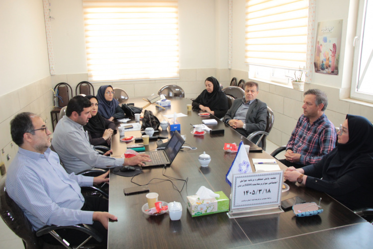 نشست هم‌اندیشی عوامل اجتماعی مؤثر بر سلامت (SDH) در شهرستان فراهان برگزار شد؛ تأکید بر استقرار رویکرد سلامت جامعه‌محور