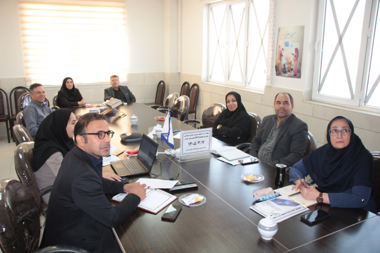 تأکید معاون بهداشت دانشگاه علوم پزشکی اراک بر تقویت رویکرد جامعه‌محور در ارتقای سلامت شهرستان‌های شازند و خنداب